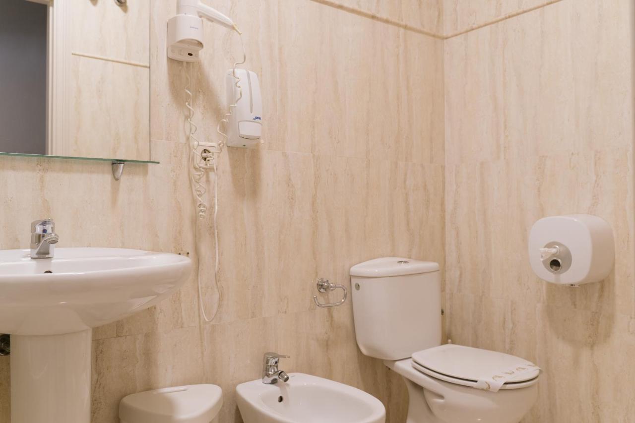 Apartamentos Turisticos San Matias Granada Luaran gambar